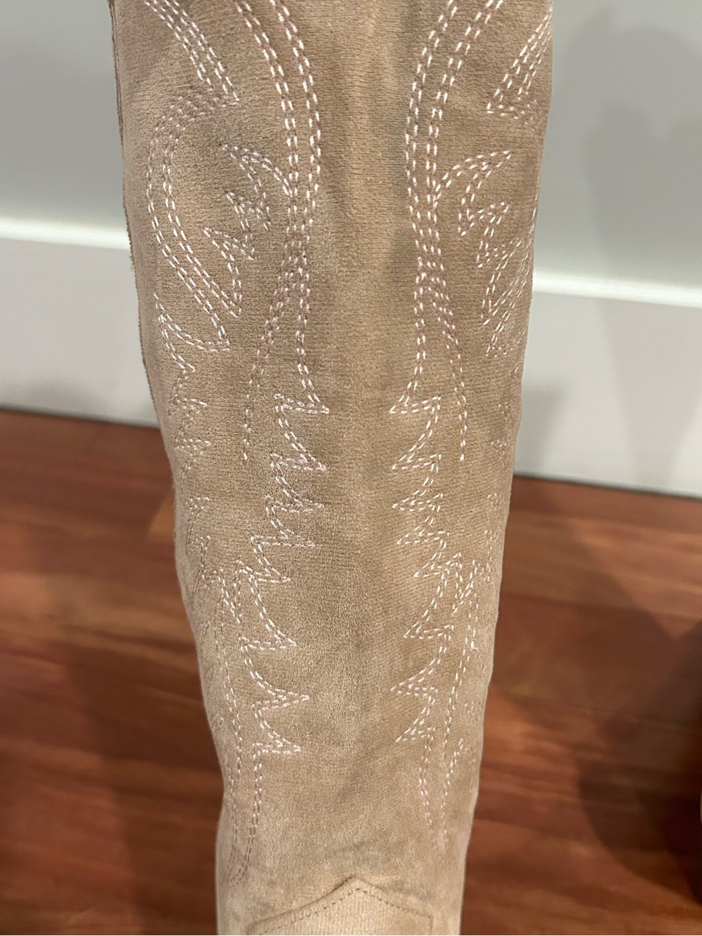 Cowgirl Boots Pointed Toe Block Heel Mid Calf Embroidered Faux Suede Size 6 36 - Picture 11 of 16